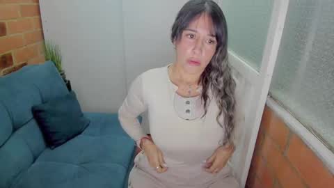 Penelope online show from 10/06/25, 07:22