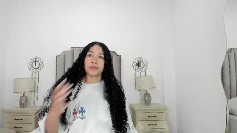 penelope douglas online show from 10/09/25, 06:11