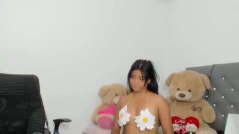 Snapshot of penelope_fox29 chatting on 05/06/26, 06:57 penelope_fox29 online show from 05/06/26, 06:57