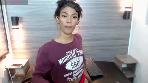 Penelopee Rouse online show from 11/09/25, 07:34