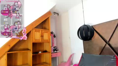 Snapshot of penelopeguzman__ chatting on 07/17/26, 06:02 Sweet Penelope online show from 07/17/26, 06:02