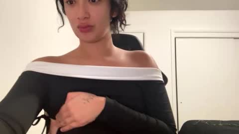 penelopeinwonderland online show from 11/12/25, 01:39