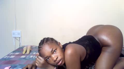 pengcaramell2 online show from 04/17/26, 05:21