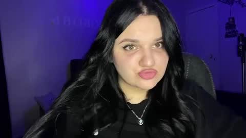 penny_perry online show from 04/18/26, 07:07