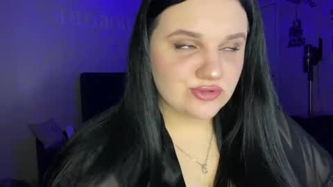 penny_perry online show from 04/19/26, 06:54