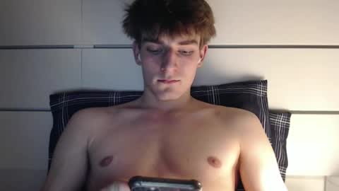 Snapshot of pepito1083 chatting on 01/01/25, 09:20 cutebelgianboy online show from 01/01/25, 09:20