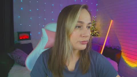 Dia  online show from 12/06/24, 09:02