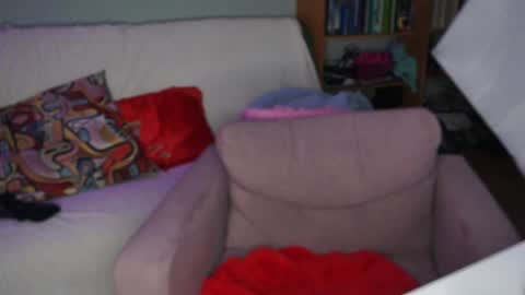 Snapshot of pepperage chatting on 01/28/25, 01:18 Olivia online show from 01/28/25, 01:18