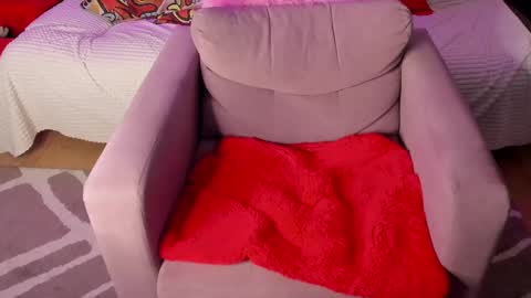 Snapshot of pepperage chatting on 02/10/25, 04:08 Olivia online show from 02/10/25, 04:08