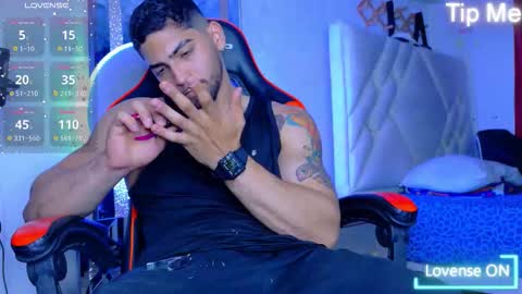 Snapshot of perfec_king00 chatting on 11/18/25, 11:48 Jacob online show from 11/18/25, 11:48