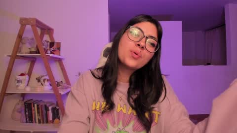 Sarah Ana Banana online show from 01/31/25, 05:19