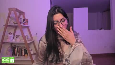 Sarah Ana Banana online show from 03/02/25, 07:10