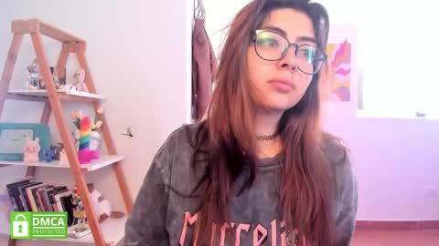 Sarah Ana Banana online show from 03/31/26, 03:56