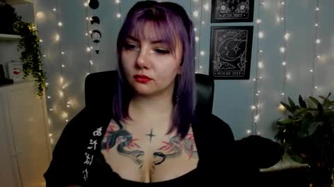 Gabbie online show from 12/03/25, 02:48