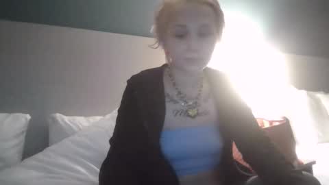 perfectly222peachy online show from 12/21/25, 05:36