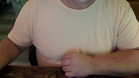 Snapshot of perfecto1957 chatting on 12/04/24, 02:26 perfecto1957 online show from 12/04/24, 02:26