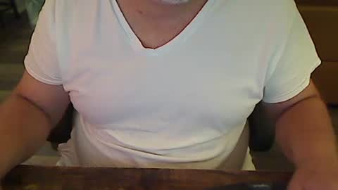 Snapshot of perfecto1957 chatting on 12/25/24, 01:51 perfecto1957 online show from 12/25/24, 01:51