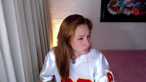 Chloe online show from 12/01/25, 06:51