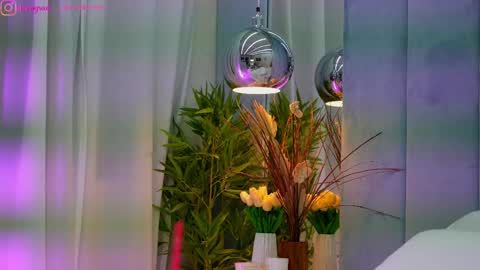 Dee online show from 04/14/26, 01:28