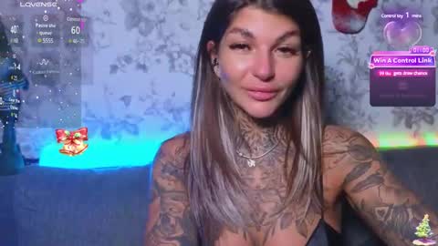 Snapshot of perfecttbaby77n chatting on 12/20/24, 11:00 Anna online show from 12/20/24, 11:00