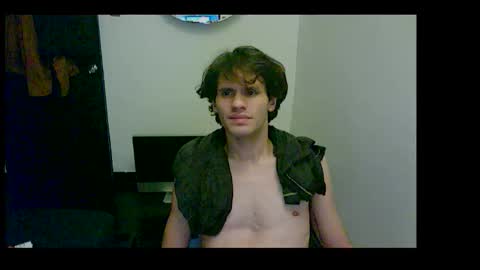 Snapshot of peri4aiir chatting on 12/16/25, 02:05 Perii online show from 12/16/25, 02:05