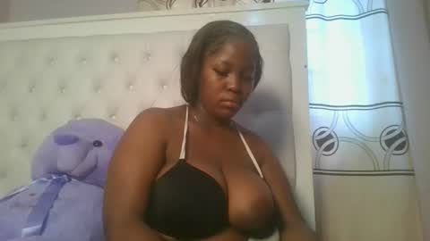 Snapshot of periwinkle20 chatting on 02/08/26, 04:38 Taurus online show from 02/08/26, 04:38