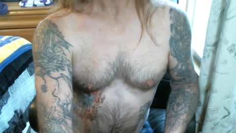 Snapshot of perkymalenipples chatting on 12/31/24, 06:13 perkymalenipples online show from 12/31/24, 06:13