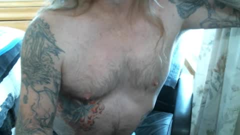 Snapshot of perkymalenipples chatting on 03/07/25, 07:38 perkymalenipples online show from 03/07/25, 07:38