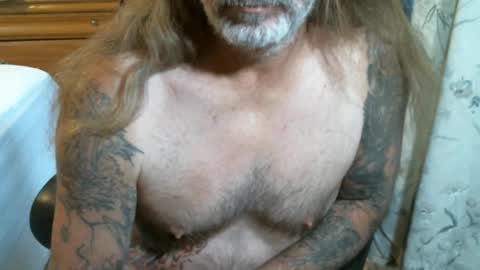 Snapshot of perkymalenipples chatting on 09/20/25, 01:01 perkymalenipples online show from 09/20/25, 01:01