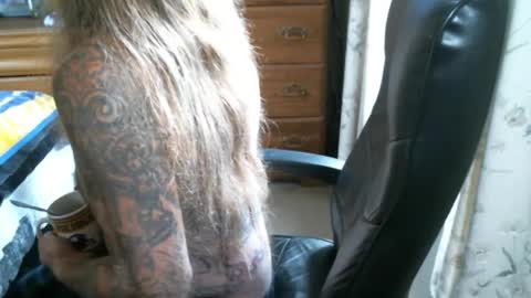 Snapshot of perkymalenipples chatting on 10/23/25, 02:05 perkymalenipples online show from 10/23/25, 02:05