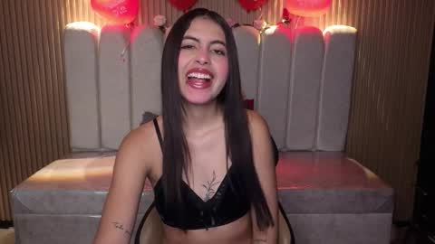 Snapshot of perla_lovely chatting on 02/16/26, 01:18 perla_lovely online show from 02/16/26, 01:18