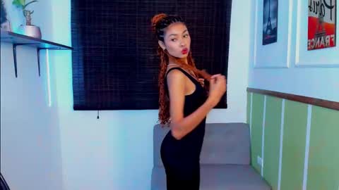 Snapshot of perla_st chatting on 11/04/25, 08:52 Perla online show from 11/04/25, 08:52