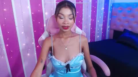 Snapshot of perla_st chatting on 02/27/26, 05:35 Perla online show from 02/27/26, 05:35