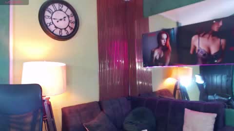 Snapshot of perla_st chatting on 03/04/26, 11:00 Perla online show from 03/04/26, 11:00