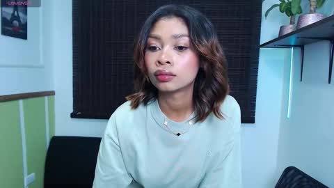 Snapshot of perla_st chatting on 03/10/26, 07:30 Perla online show from 03/10/26, 07:30