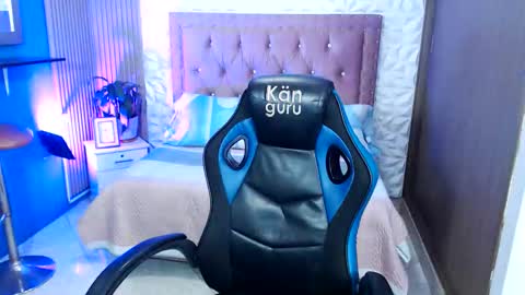 Snapshot of perla_st chatting on 03/21/26, 03:59 Perla online show from 03/21/26, 03:59