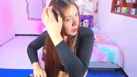 PERLA online show from 11/27/25, 01:40