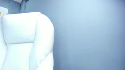 Snapshot of perlaevansx chatting on 09/18/25, 10:34 PERLA online show from 09/18/25, 10:34