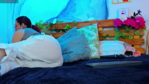 Perla Franco online show from 09/12/25, 08:47