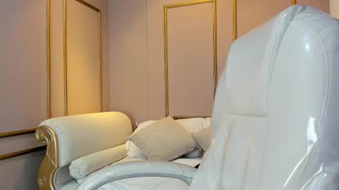 PerlaPreciosa online show from 11/21/25, 04:22