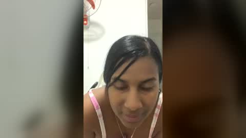 Snapshot of perlas208531 chatting on 07/05/26, 01:45 perlas208531 online show from 07/05/26, 01:45