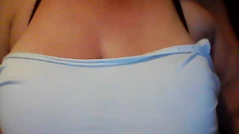 Snapshot of perlita070822 chatting on 07/09/26, 04:16 perlita070822 online show from 07/09/26, 04:16