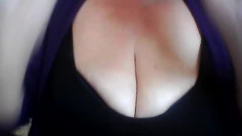 Snapshot of perlita070822 chatting on 08/01/26, 03:06 perlita070822 online show from 08/01/26, 03:06