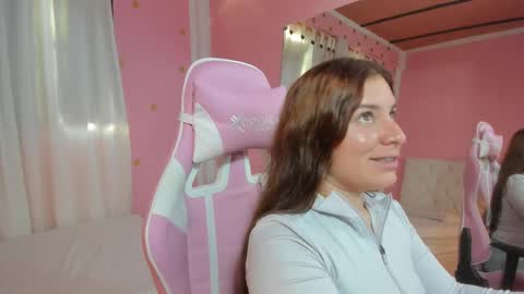 Marie online show from 11/03/25, 09:48