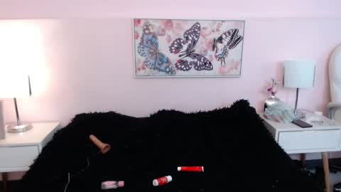 Persefone  online show from 12/18/25, 11:38