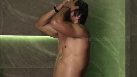 andres    online show from 11/19/25, 06:52