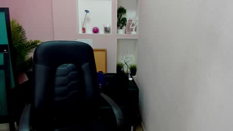 horror flying on the wings of the night.... online show from 01/11/26, 03:50