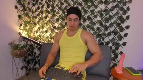 Snapshot of persy_prince chatting on 09/22/25, 11:34 percy online show from 09/22/25, 11:34