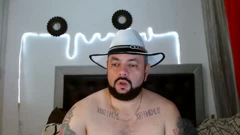 Carlos online show from 09/30/25, 03:44