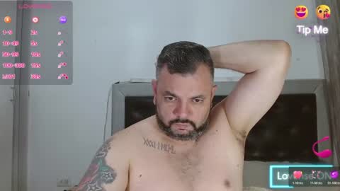 Snapshot of perverseveteranmanxxx chatting on 06/17/26, 04:37 Carlos online show from 06/17/26, 04:37